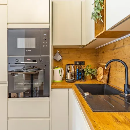 Apartman Jelena Apt. Póla